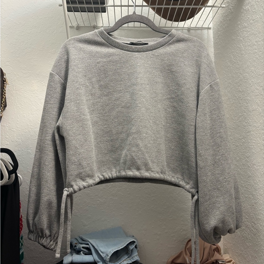 Zara Light Gray Cropped Sweater
